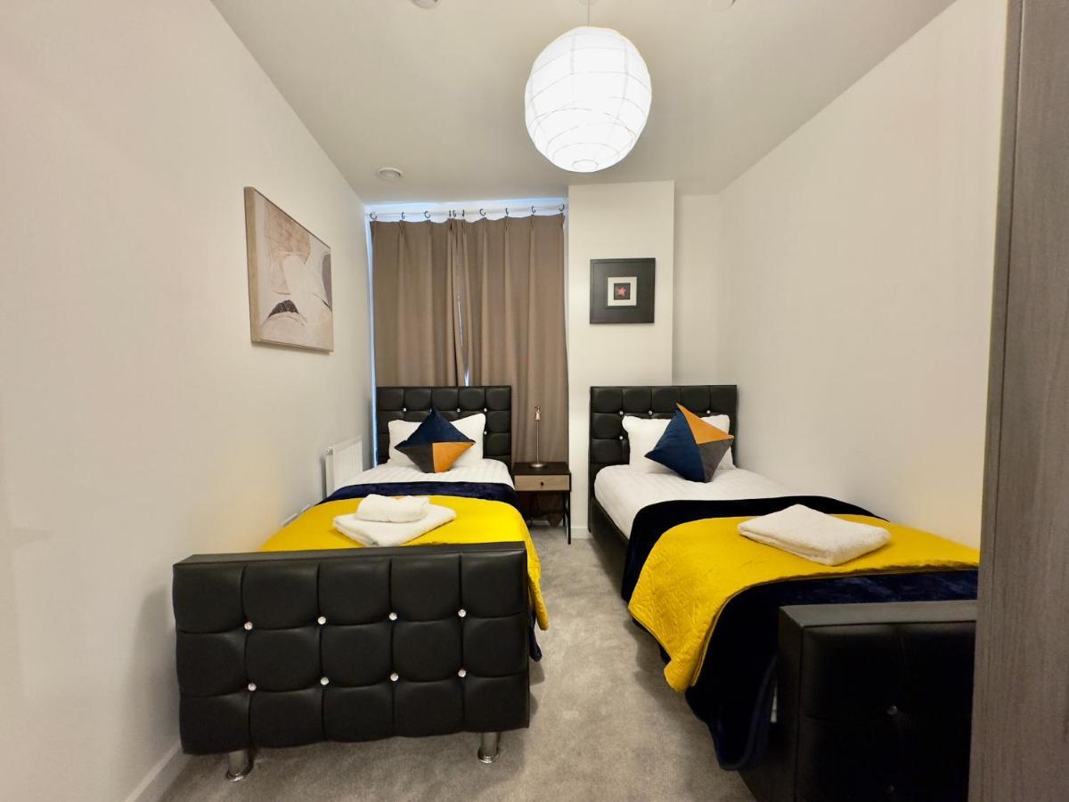 3Bedroom, 2Bathroom, Balcony,Luxury Flat Westfield Лондон Екстер'єр фото
