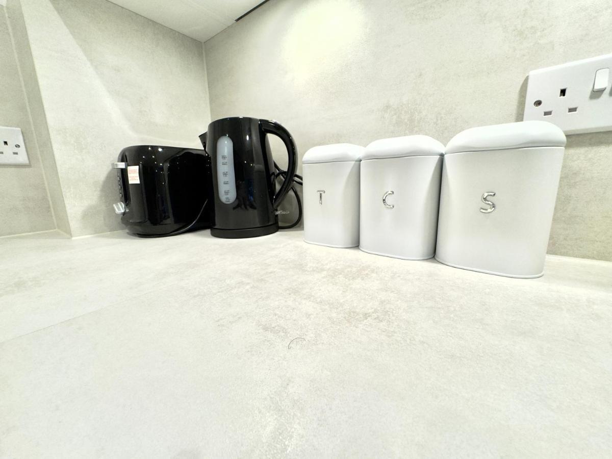 3Bedroom, 2Bathroom, Balcony,Luxury Flat Westfield Лондон Екстер'єр фото