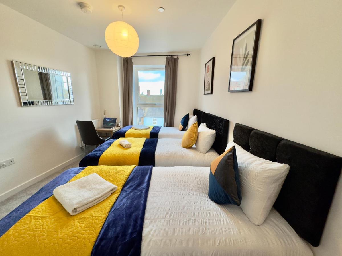 3Bedroom, 2Bathroom, Balcony,Luxury Flat Westfield Лондон Екстер'єр фото