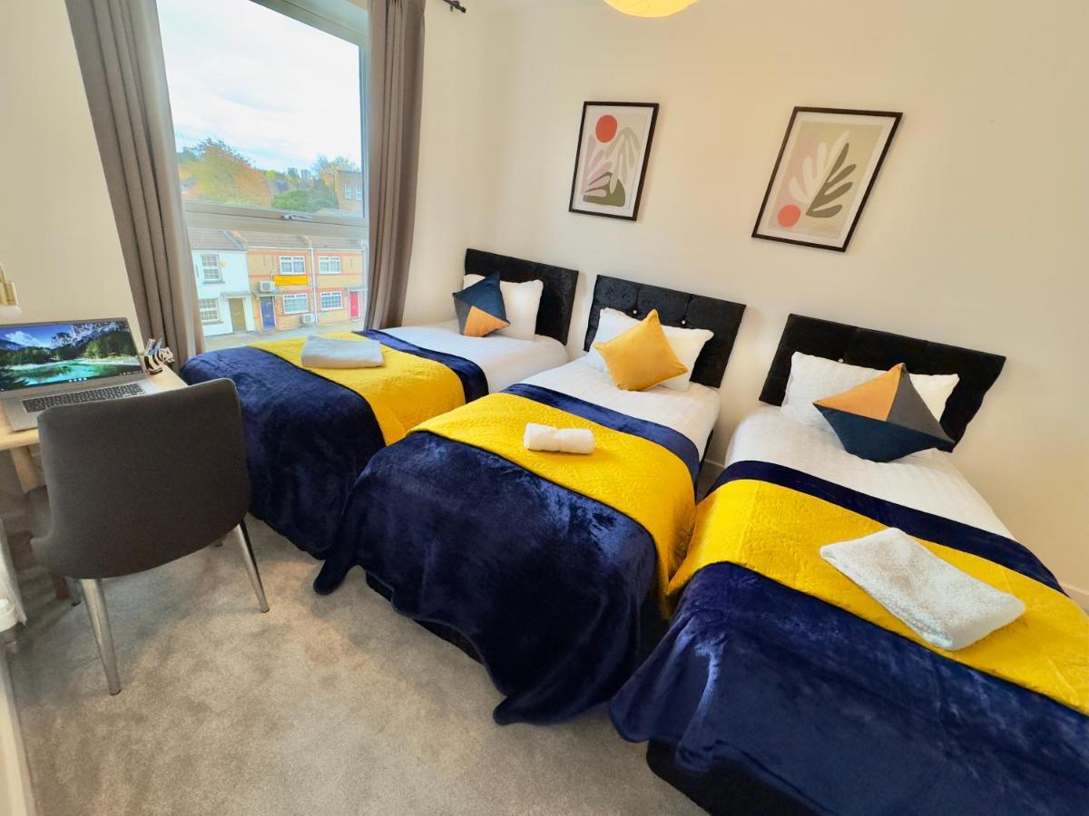 3Bedroom, 2Bathroom, Balcony,Luxury Flat Westfield Лондон Екстер'єр фото