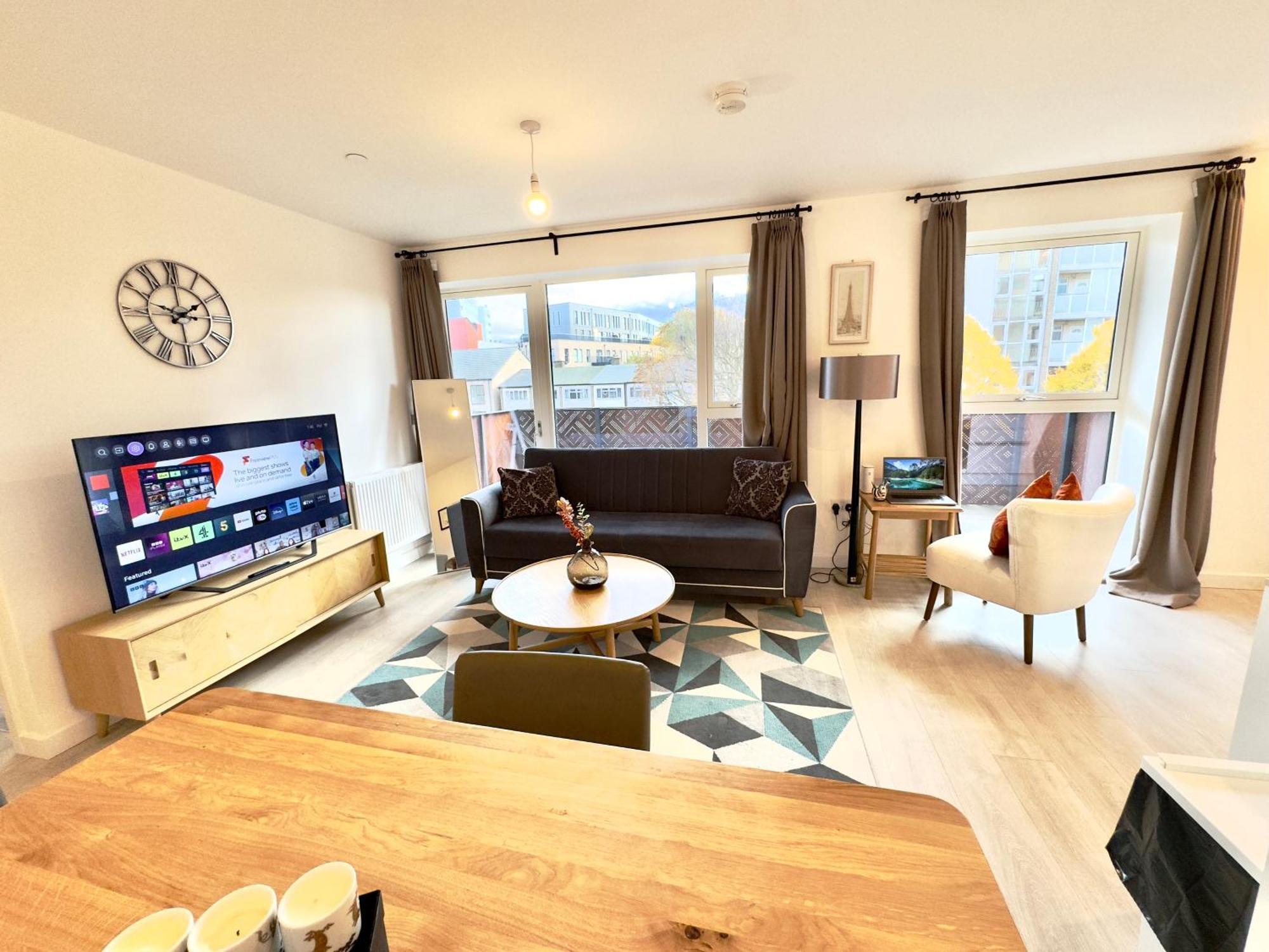 3Bedroom, 2Bathroom, Balcony,Luxury Flat Westfield Лондон Екстер'єр фото
